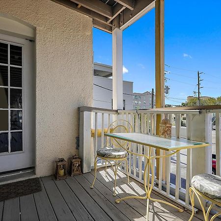 Retro Retreat In Dtsp - Explore The Downtown Area St. Petersburg Exteriör bild