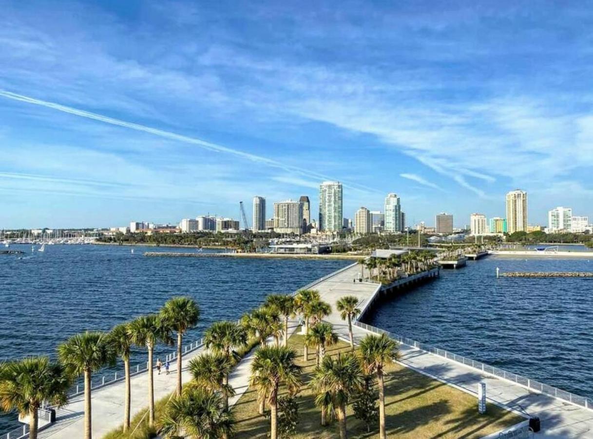Retro Retreat In Dtsp - Explore The Downtown Area St. Petersburg Exteriör bild