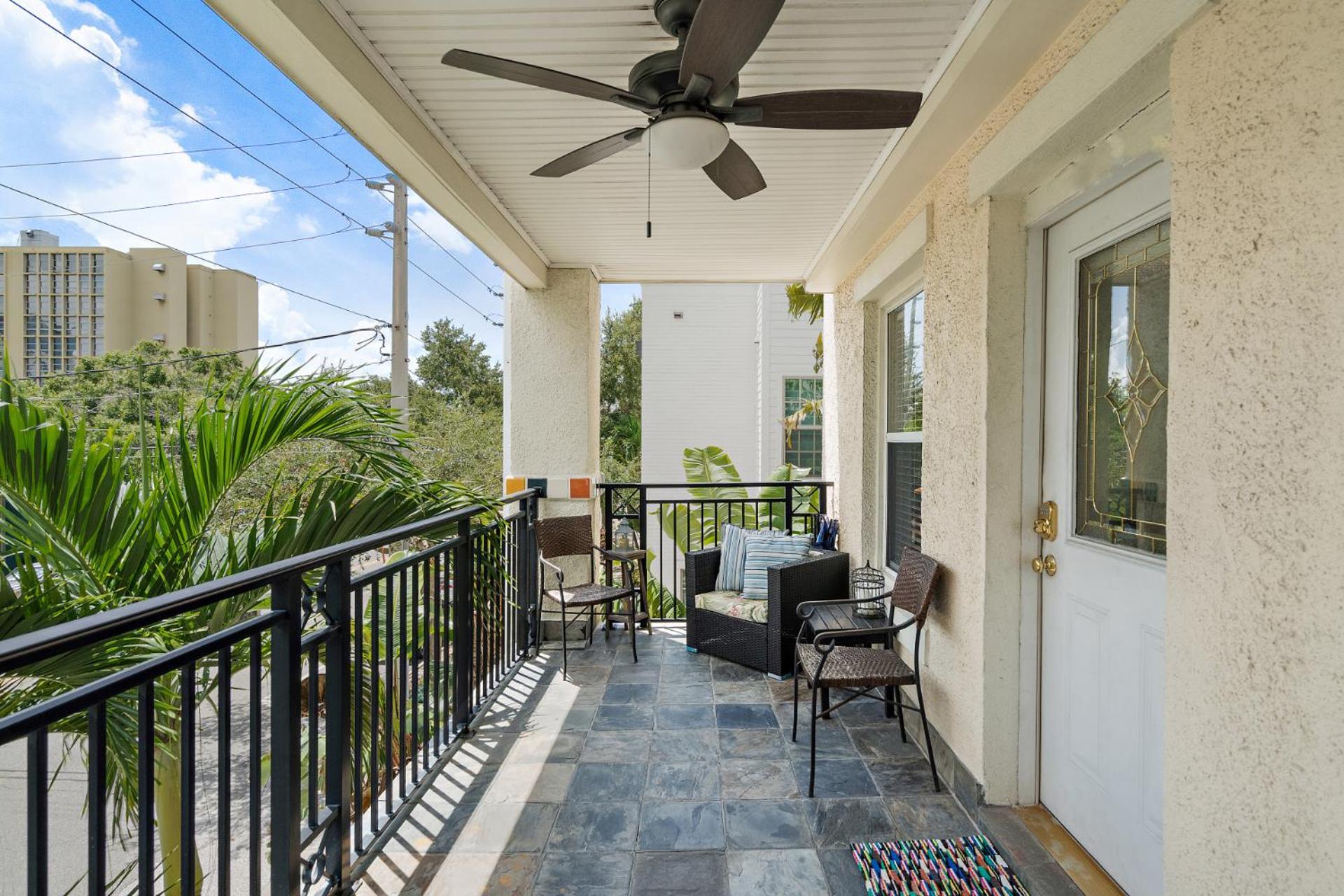 Retro Retreat In Dtsp - Explore The Downtown Area St. Petersburg Exteriör bild