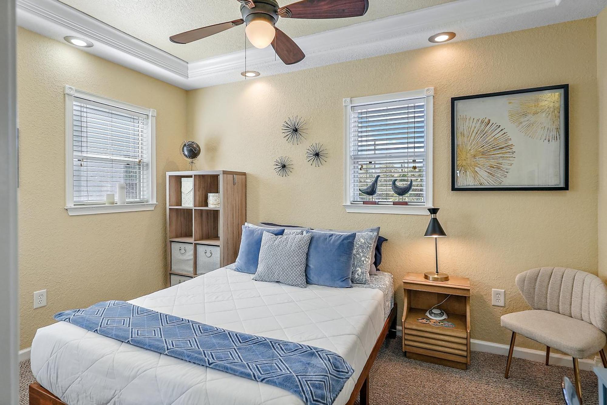 Retro Retreat In Dtsp - Explore The Downtown Area St. Petersburg Exteriör bild