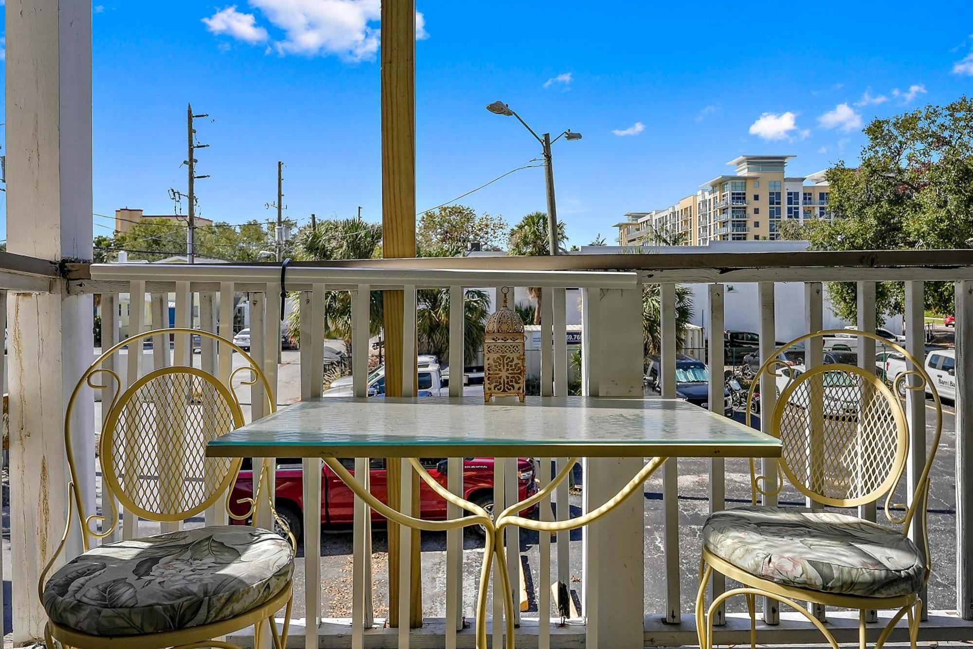 Retro Retreat In Dtsp - Explore The Downtown Area St. Petersburg Exteriör bild